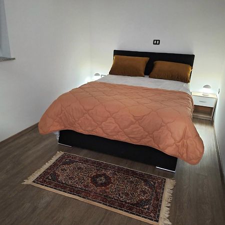 Apartments Roko Изола Екстериор снимка