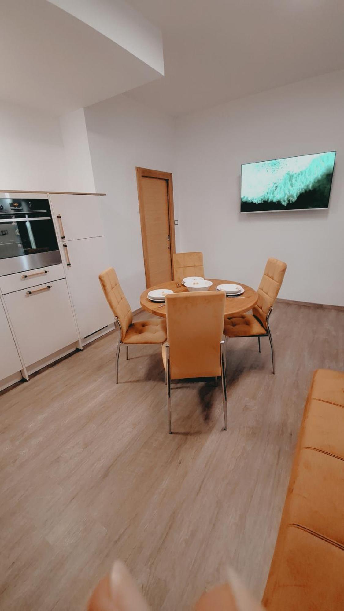 Apartments Roko Изола Екстериор снимка